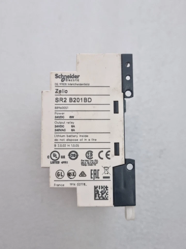 SCHNEIDER ELECTRIC ZELIO SR2 B201BD SMART RELAY LOGIC MODULE (Light On) For Part